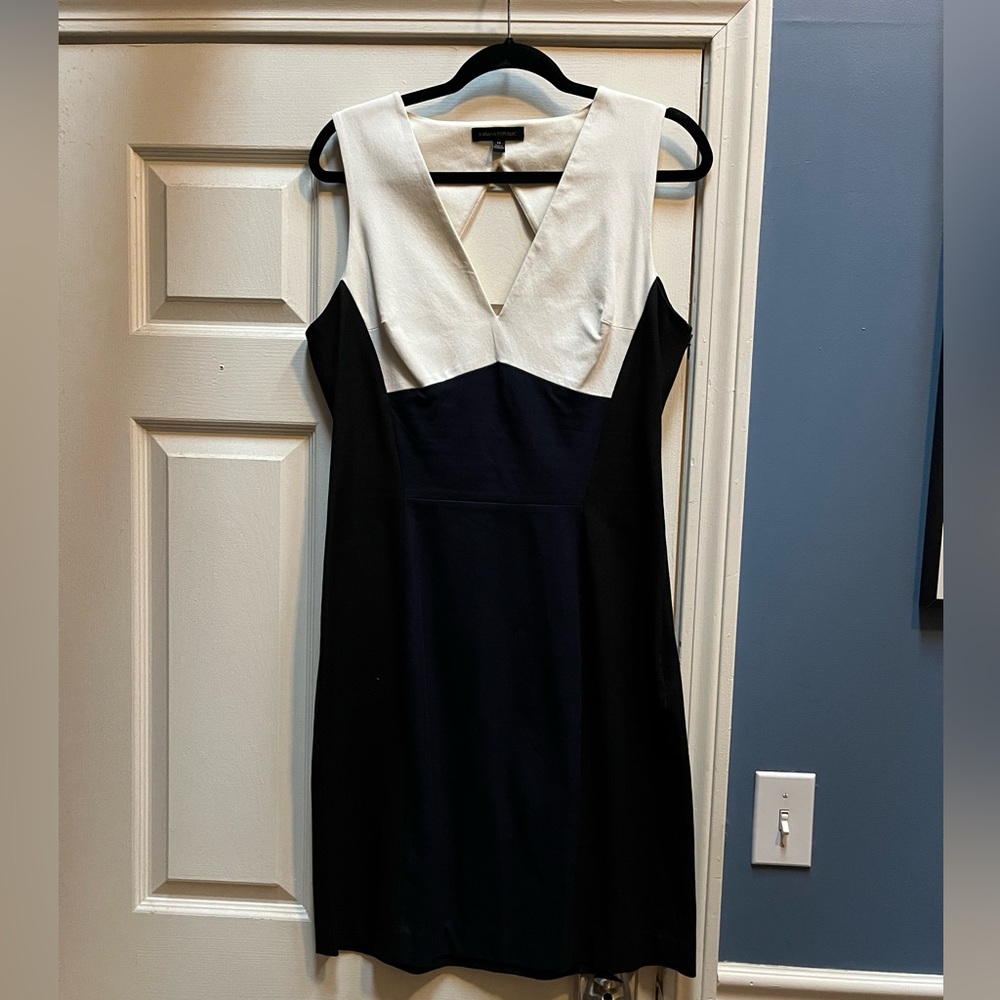 Banana Republic Tri-Color V-Neck Sheath Dress